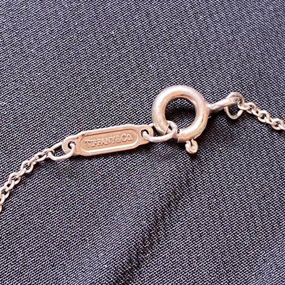 Tiffany oval pendant necklace - Picture 6 of 8